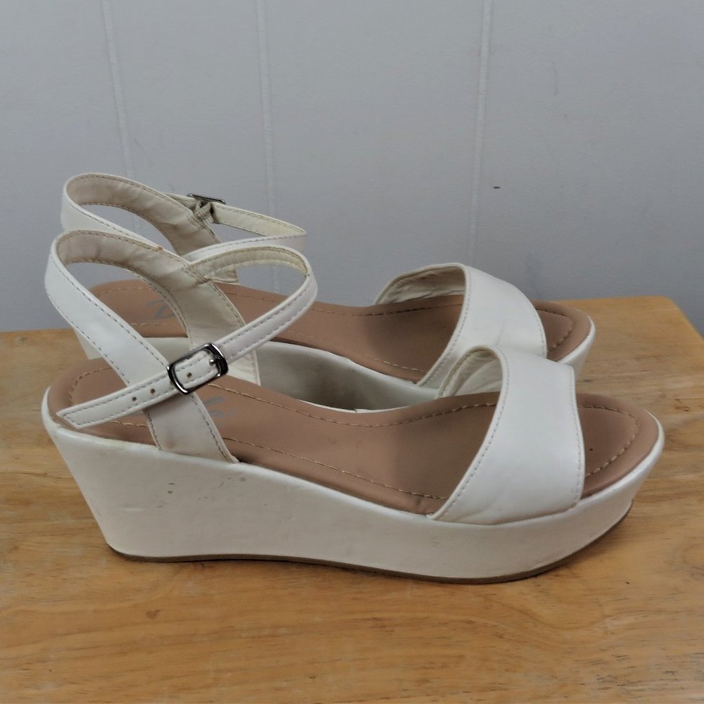 Diba London Shoes Sandals Wedge Platform Size 8 1/2 M